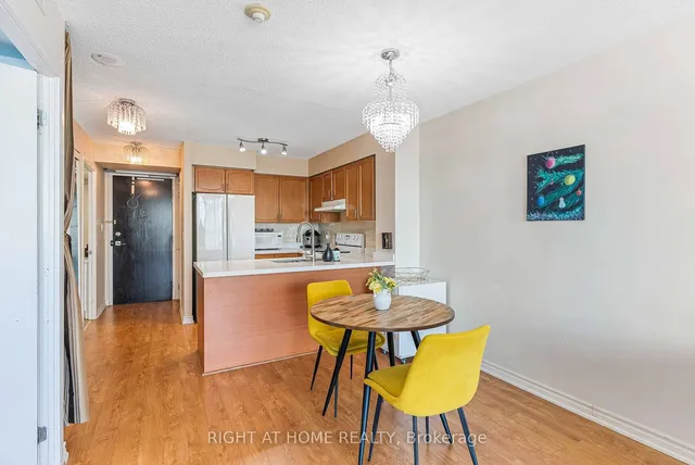 Additional image 21 of 231 Fort York Blvd Unit 1807