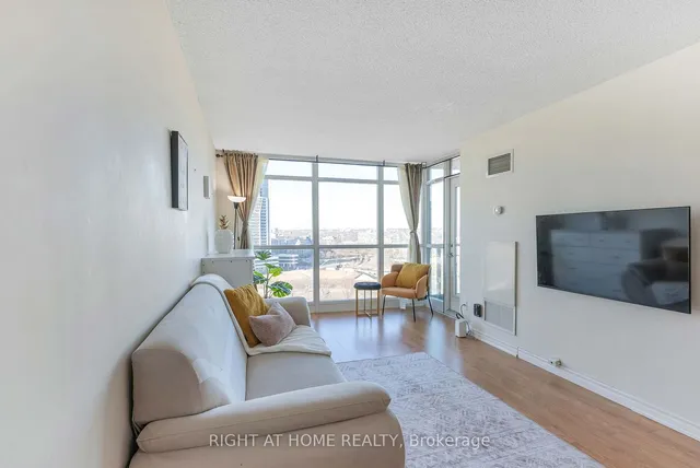 Additional image 20 of 231 Fort York Blvd Unit 1807