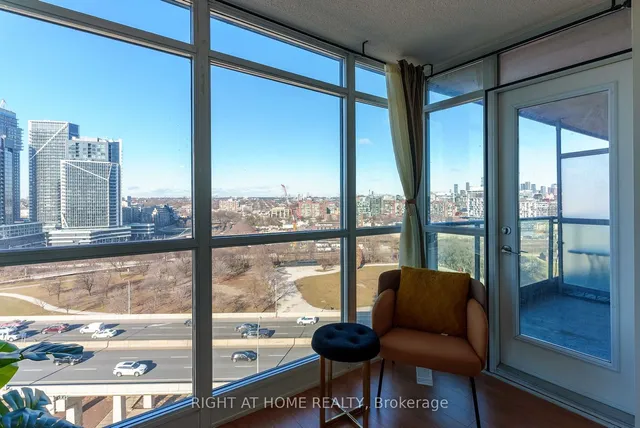 Additional image 18 of 231 Fort York Blvd Unit 1807