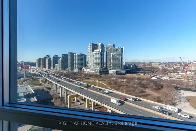 Additional image 16 of 231 Fort York Blvd Unit 1807
