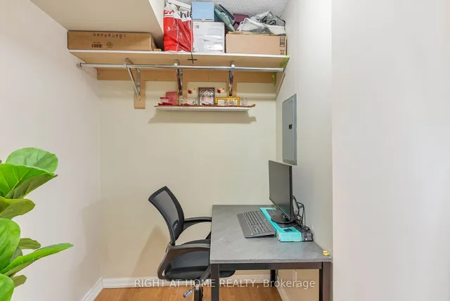 Additional image 13 of 231 Fort York Blvd Unit 1807
