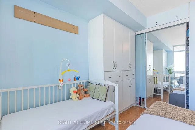 Additional image 12 of 231 Fort York Blvd Unit 1807