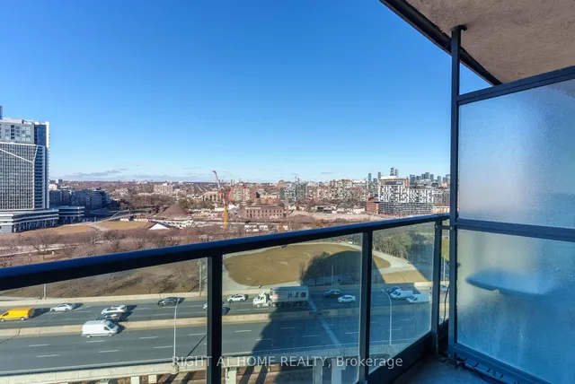 Additional image 9 of 231 Fort York Blvd Unit 1807
