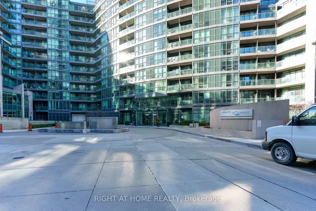 Additional image 31 of 231 Fort York Blvd Unit 1807