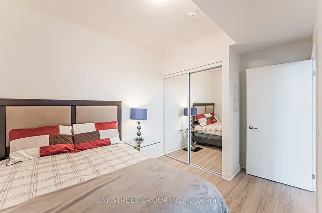 Additional property image - 250 Lawrence Ave Unit 526