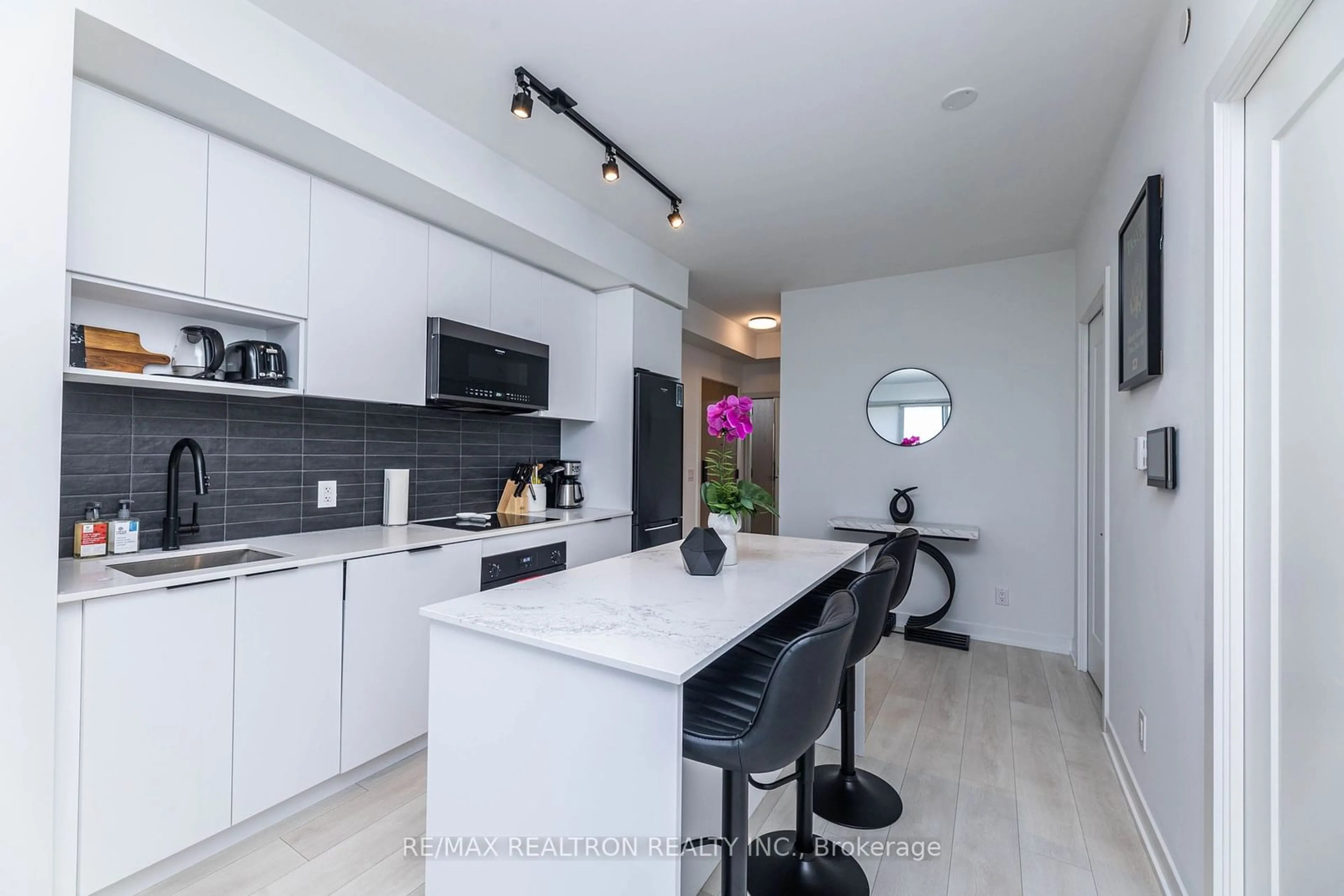 Open concept kitchen, ceramic/tile floor for 5 Defries St #701, Toronto Ontario M5A 3R4