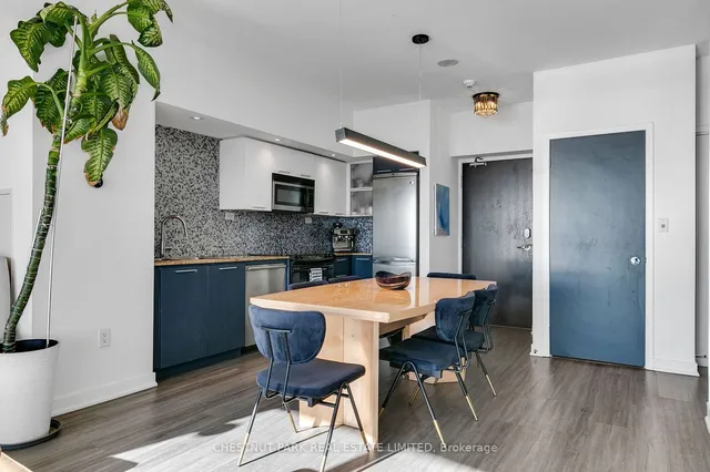 Additional property image - 25 Capreol Crt Unit 3010