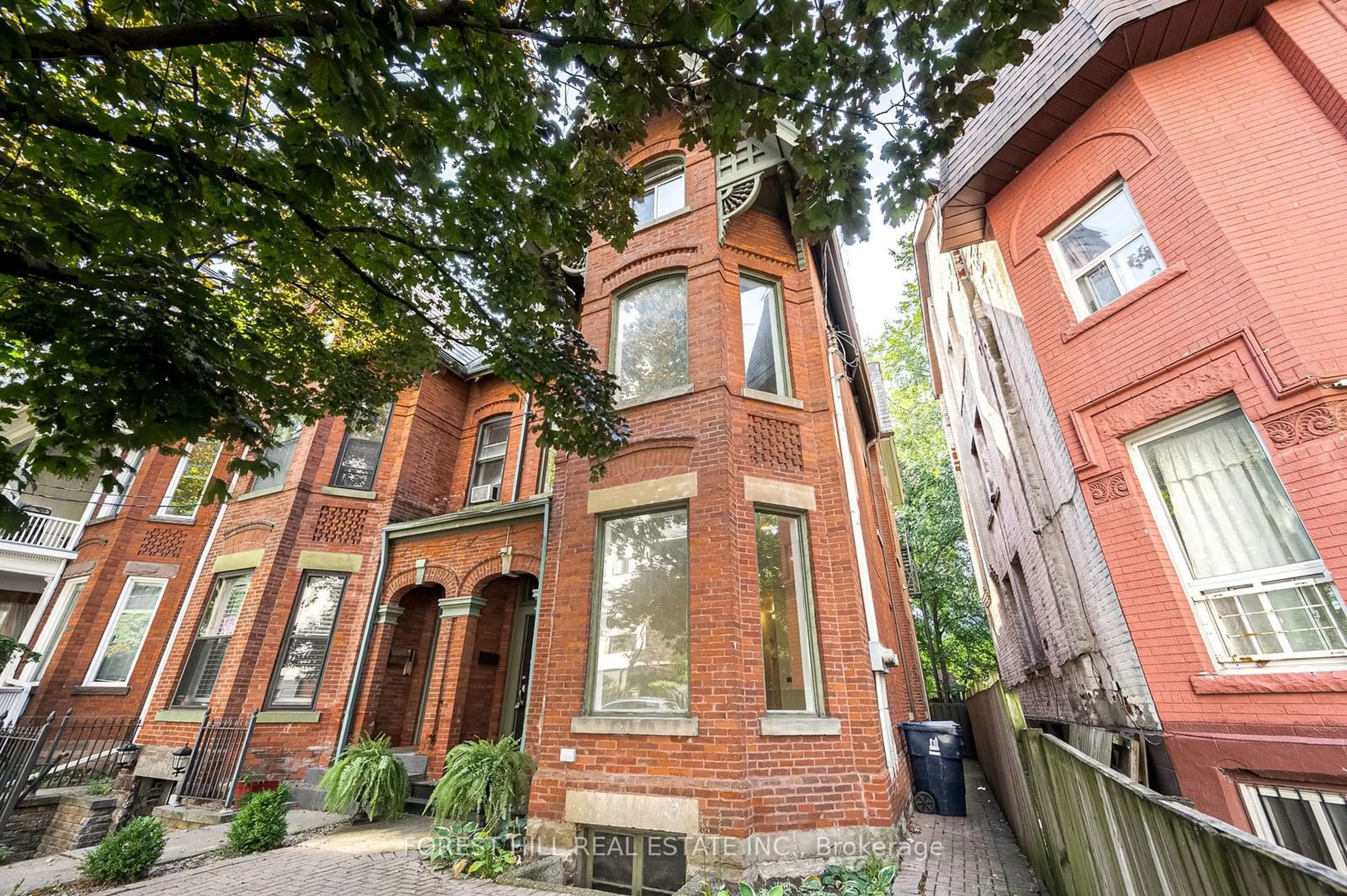 Home with brick exterior material, street for 103 Gloucester St, Toronto Ontario M4Y 1M2