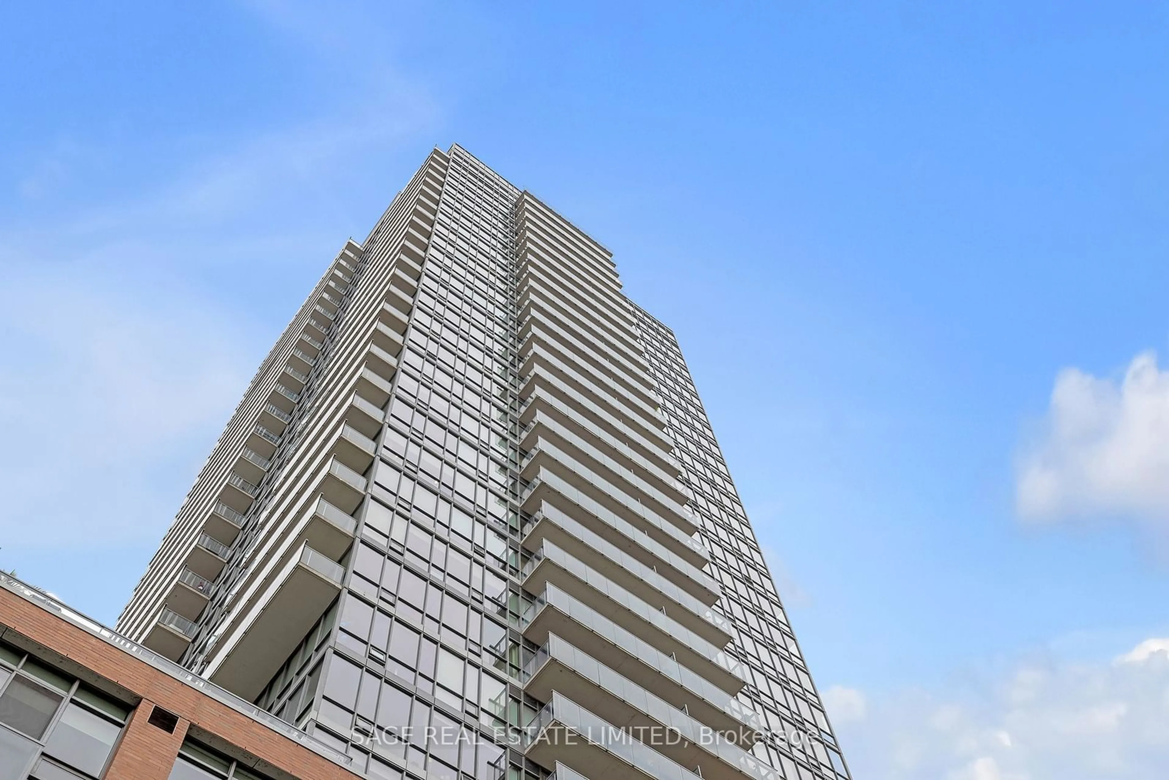 Indoor foyer for 33 Mill St #526, Toronto Ontario M5A 3R3