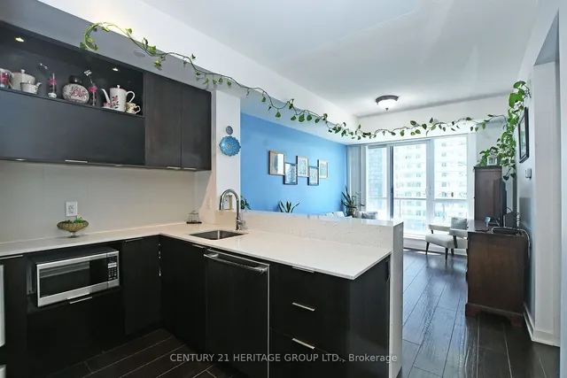 Additional property image - 170 Sumach St Unit 1201