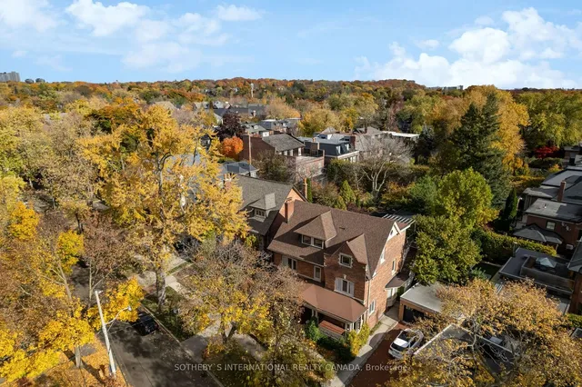 Additional property image - 105 Cluny Dr