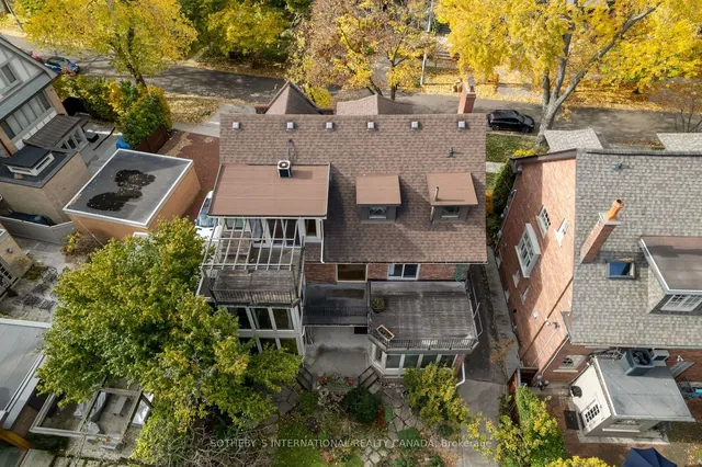 Additional property image - 105 Cluny Dr