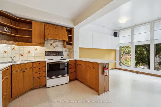 Additional property image - 105 Cluny Dr