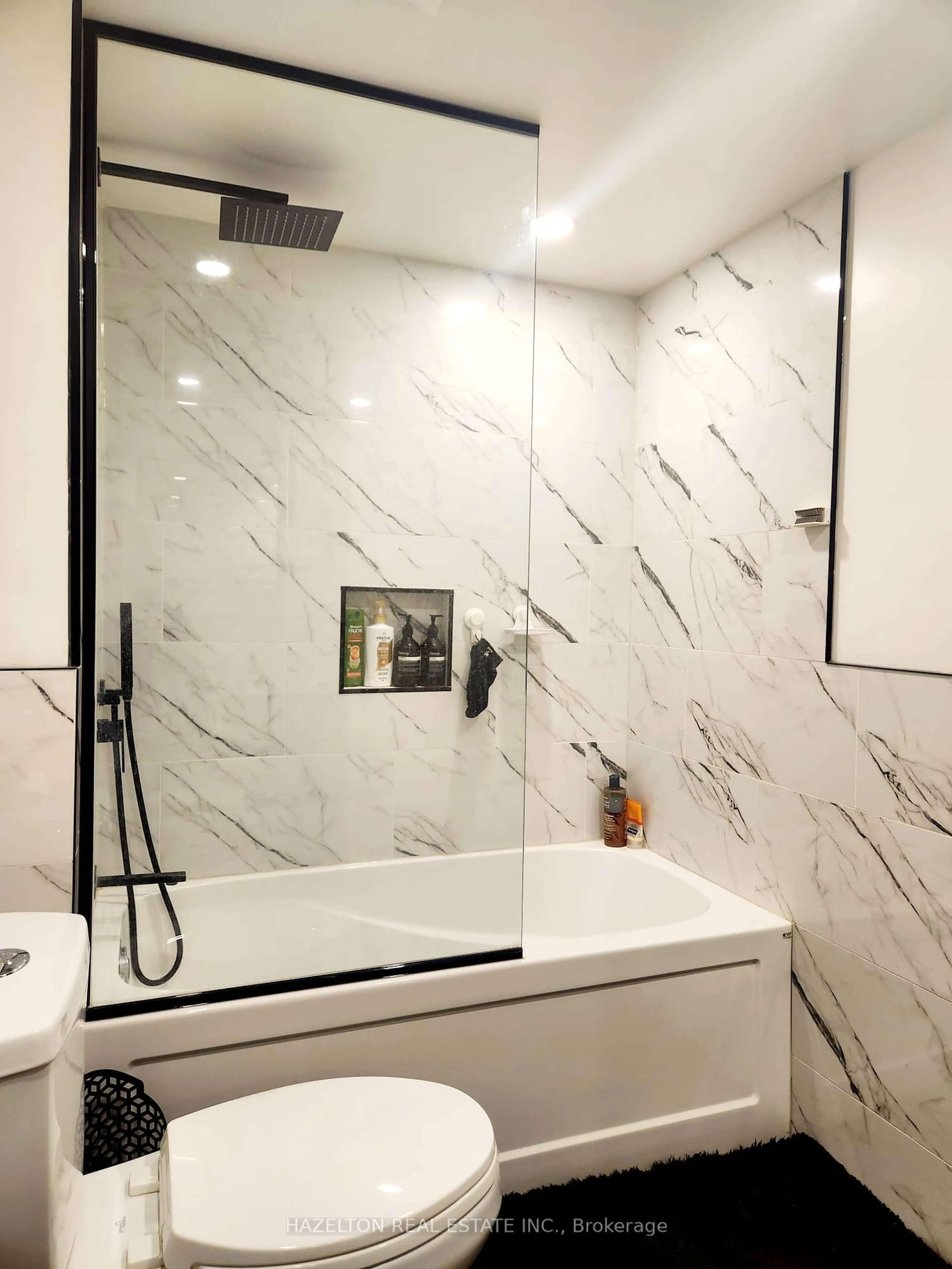 Contemporary bathroom, ceramic/tile floor for 954 King St #508, Toronto Ontario M6K 3L9