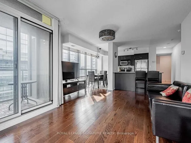 Additional property image - 30 Grand Trunk Cres Unit 3906