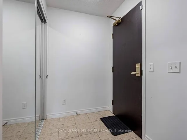 Additional property image - 30 Grand Trunk Cres Unit 3906