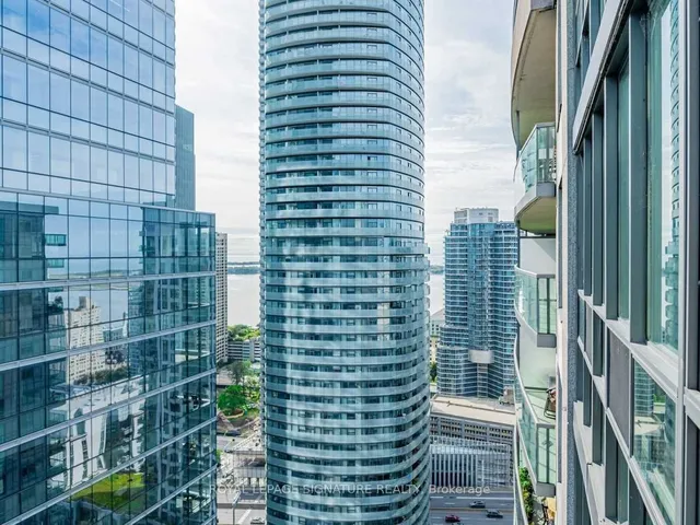 Property image - 30 Grand Trunk Cres Unit 3906