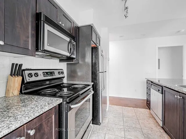 Additional property image - 30 Grand Trunk Cres Unit 3906