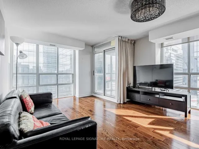 Additional property image - 30 Grand Trunk Cres Unit 3906