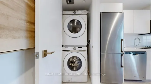 Additional property image - 55 Ontario St Unit 1410