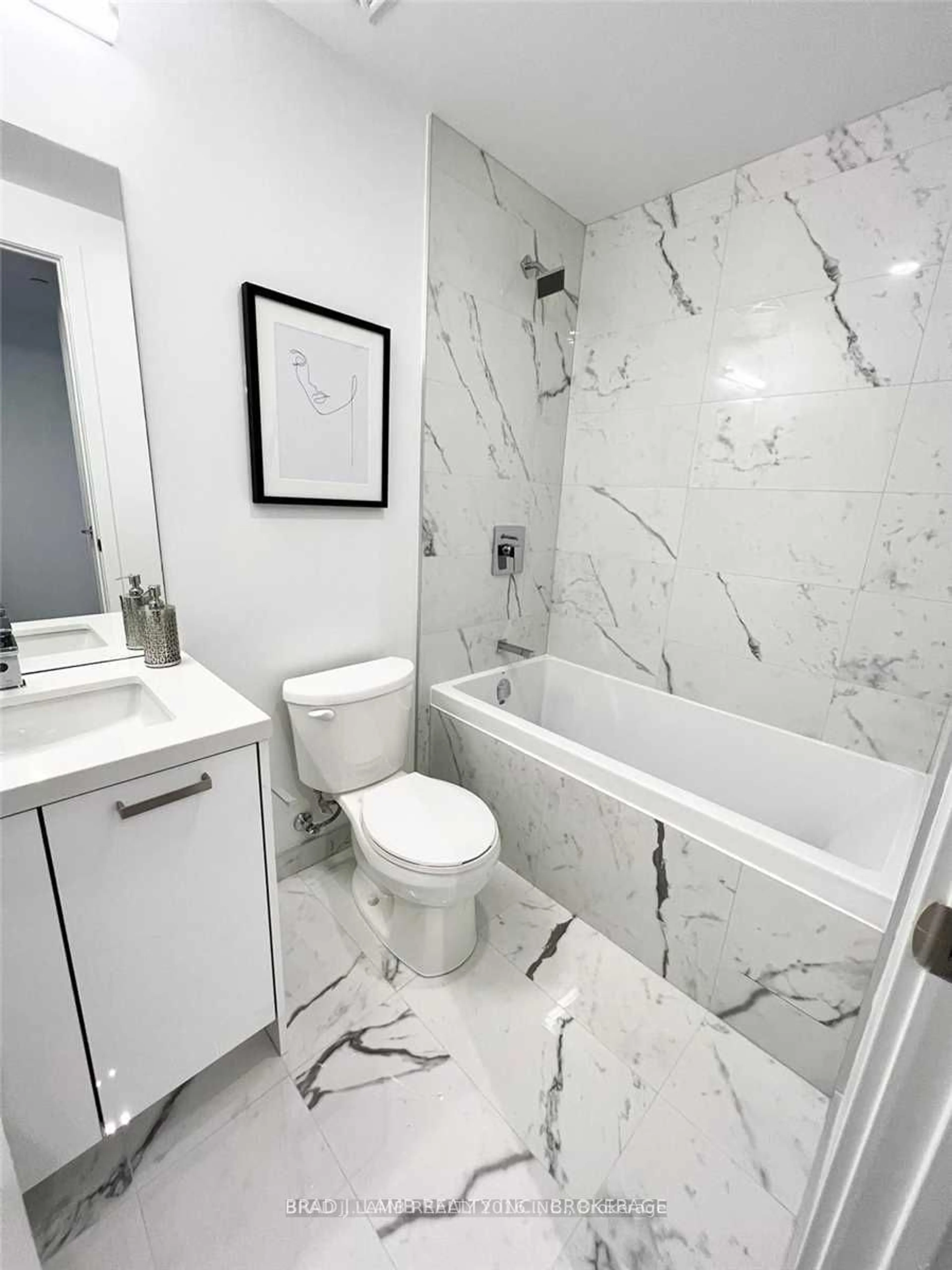 Contemporary bathroom, ceramic/tile floor for 55 Ontario St #813, Toronto Ontario M5A 0T8