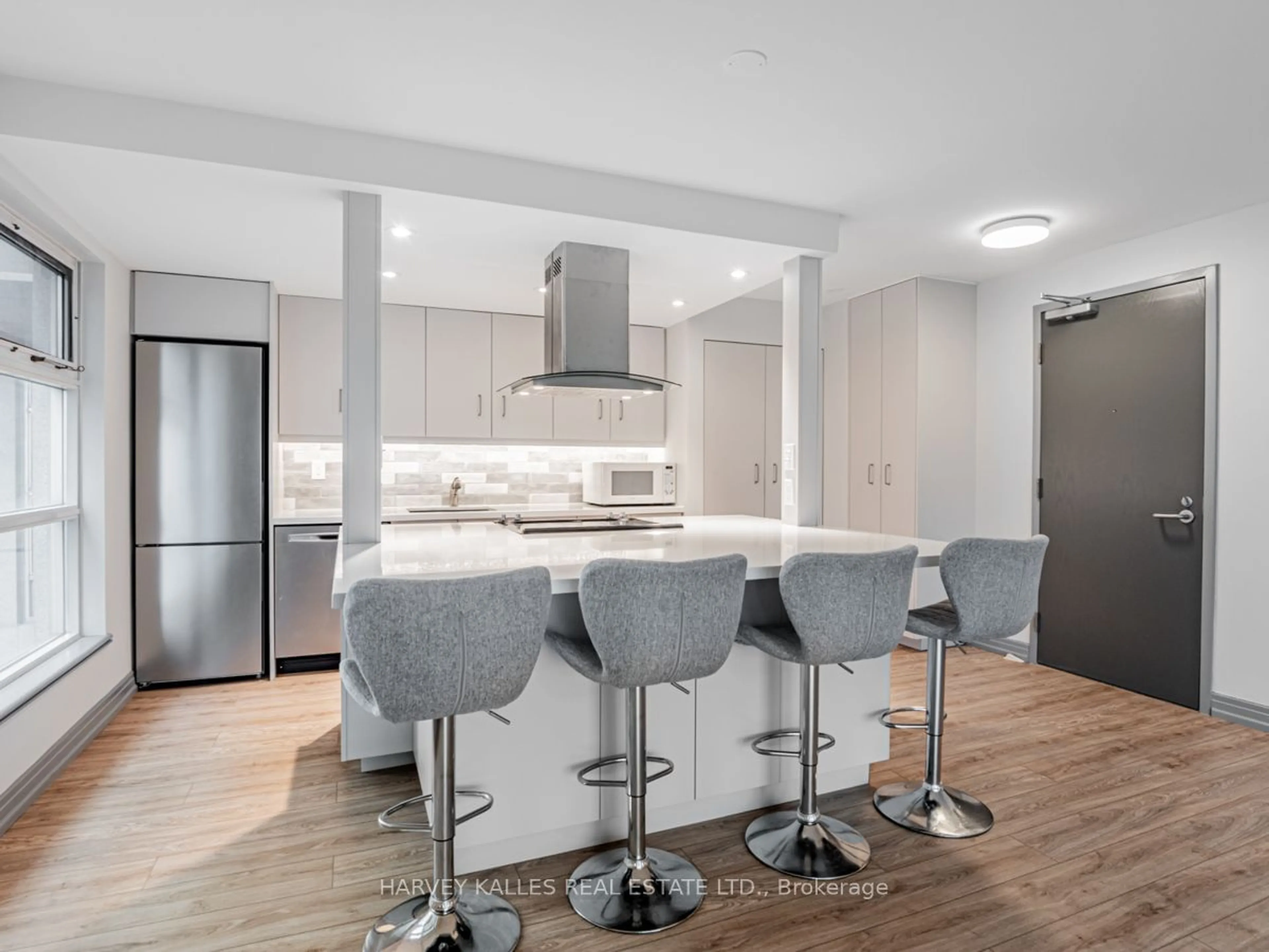 Open concept kitchen, unknown for 50 Lombard St #2101, Toronto Ontario M5C 2X4