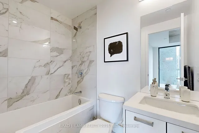 Additional property image - 55 Ontario St Unit 816