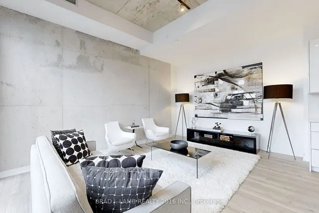 Additional property image - 55 Ontario St Unit 816
