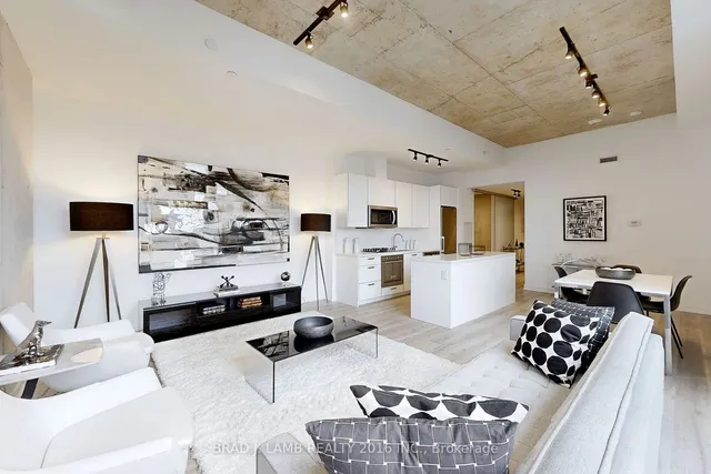 Additional property image - 55 Ontario St Unit 816