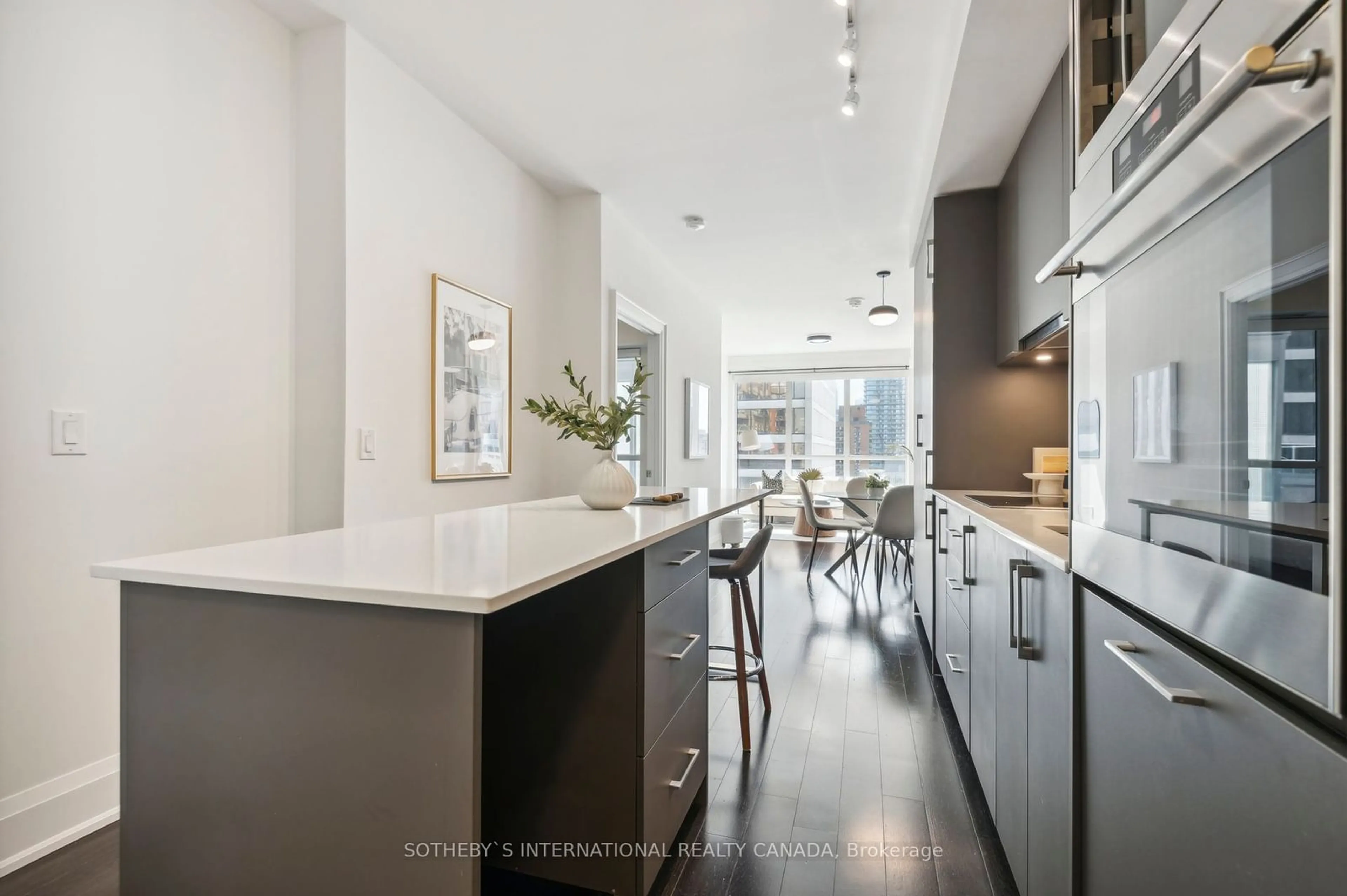 Contemporary kitchen, ceramic/tile floor for 88 Cumberland St #1201, Toronto Ontario M5R 0C8