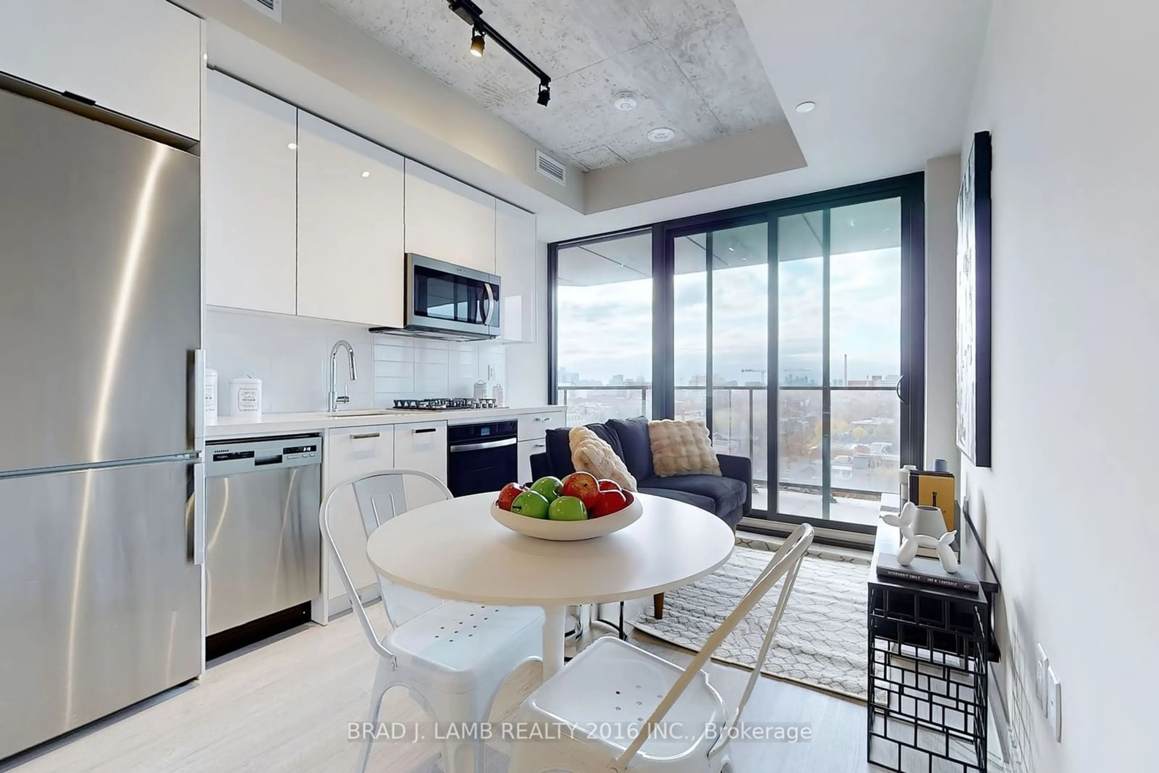 Open concept kitchen, unknown for 195 McCaul St #913, Toronto Ontario M5T 0E5