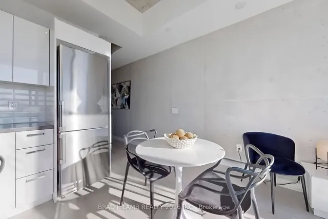 Additional property image - 195 McCaul St Unit 723