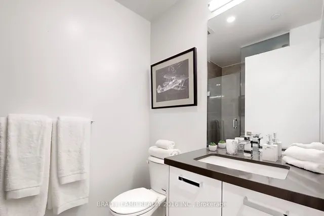 Additional property image - 195 McCaul St Unit 723