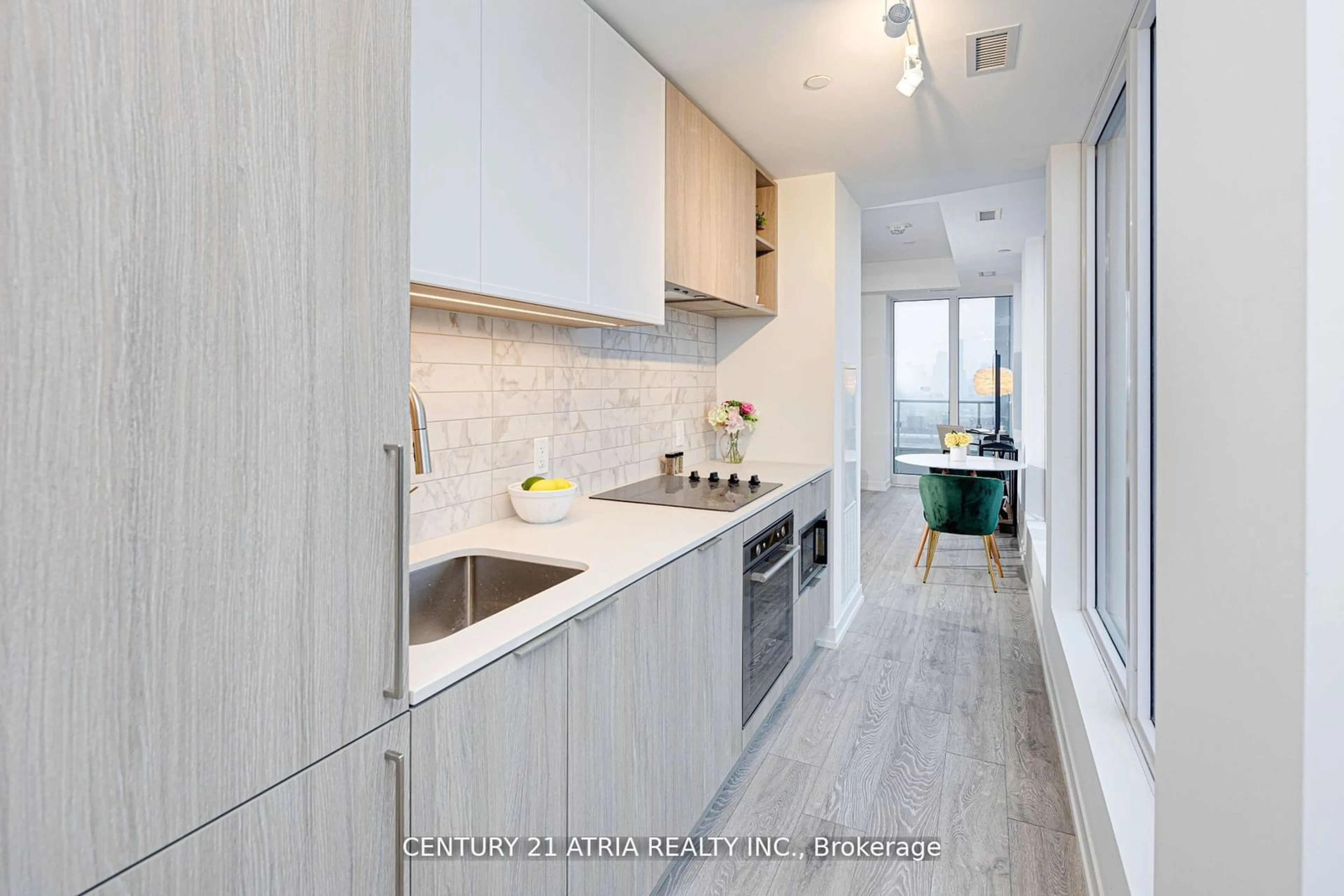 Standard kitchen, unknown for 2020 Bathurst St #1820, Toronto Ontario M5P 0A6