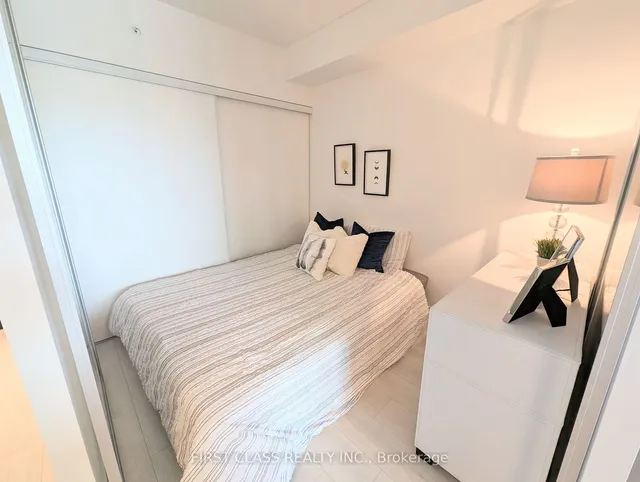Additional property image - 31 Tippett Rd Unit 411