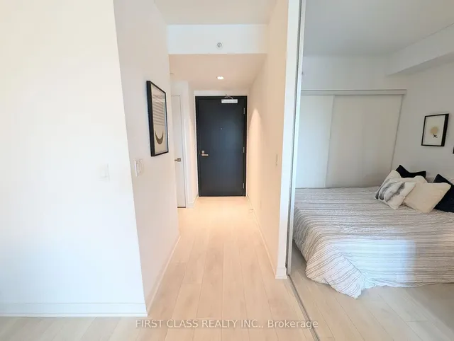 Additional property image - 31 Tippett Rd Unit 411
