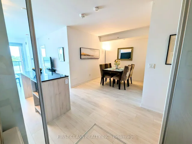 Additional property image - 31 Tippett Rd Unit 411