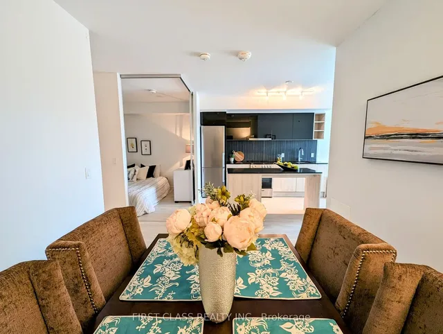 Additional property image - 31 Tippett Rd Unit 411
