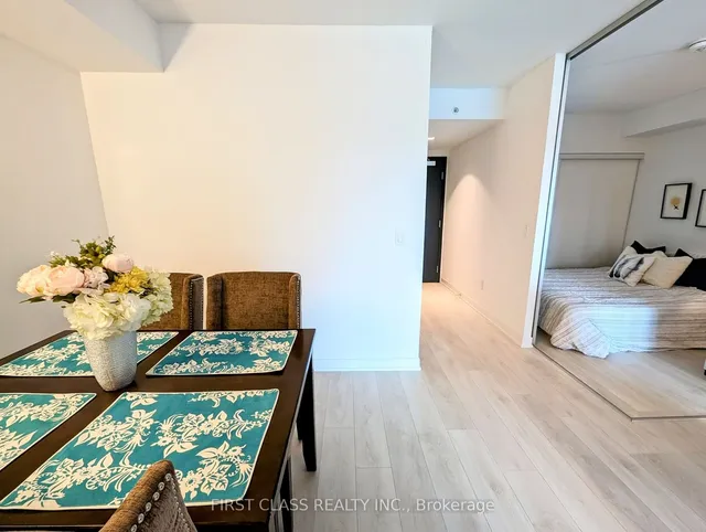 Additional property image - 31 Tippett Rd Unit 411