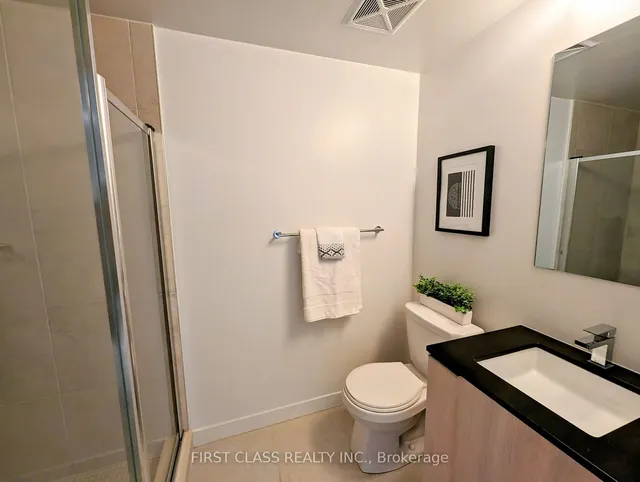 Additional property image - 31 Tippett Rd Unit 411