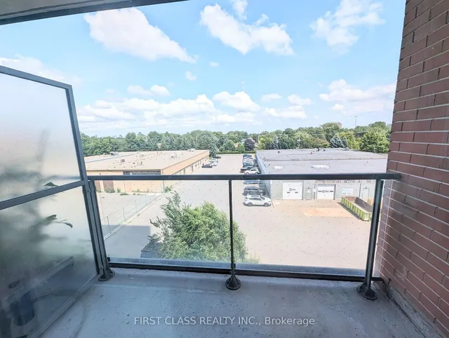Additional property image - 31 Tippett Rd Unit 411