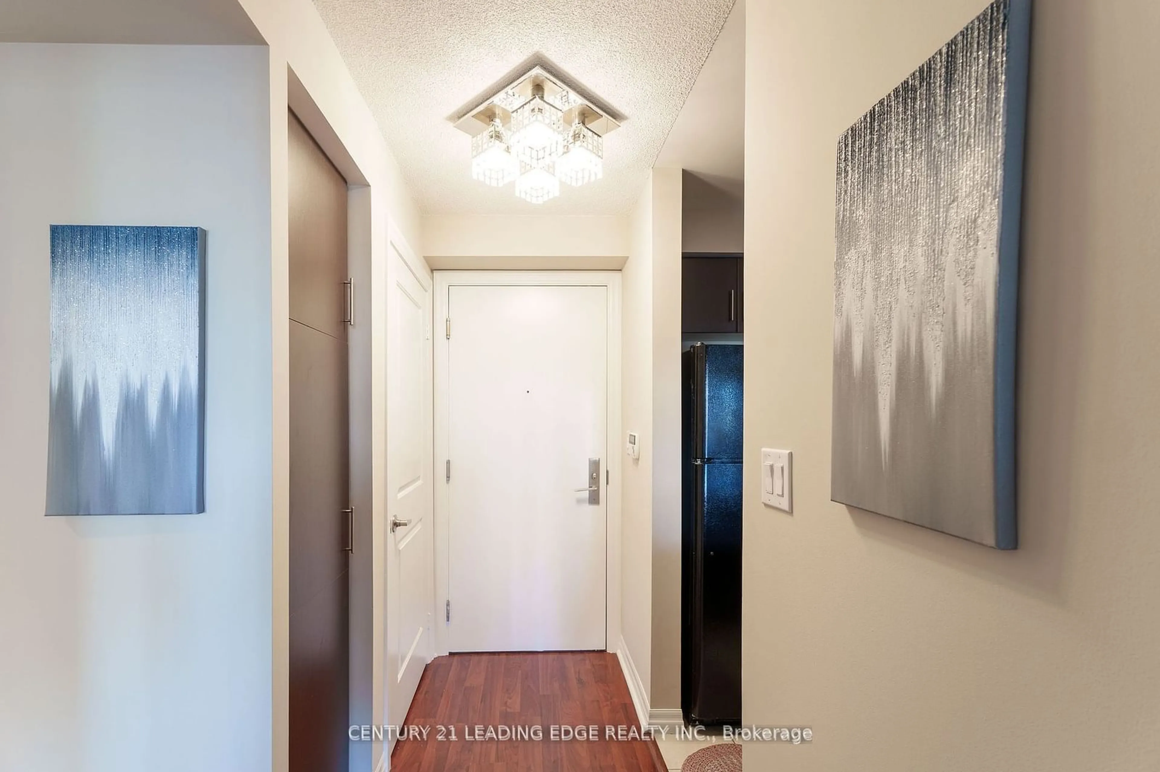 Indoor entryway for 30 Herons Hill Way #1102, Toronto Ontario M2J 0A7