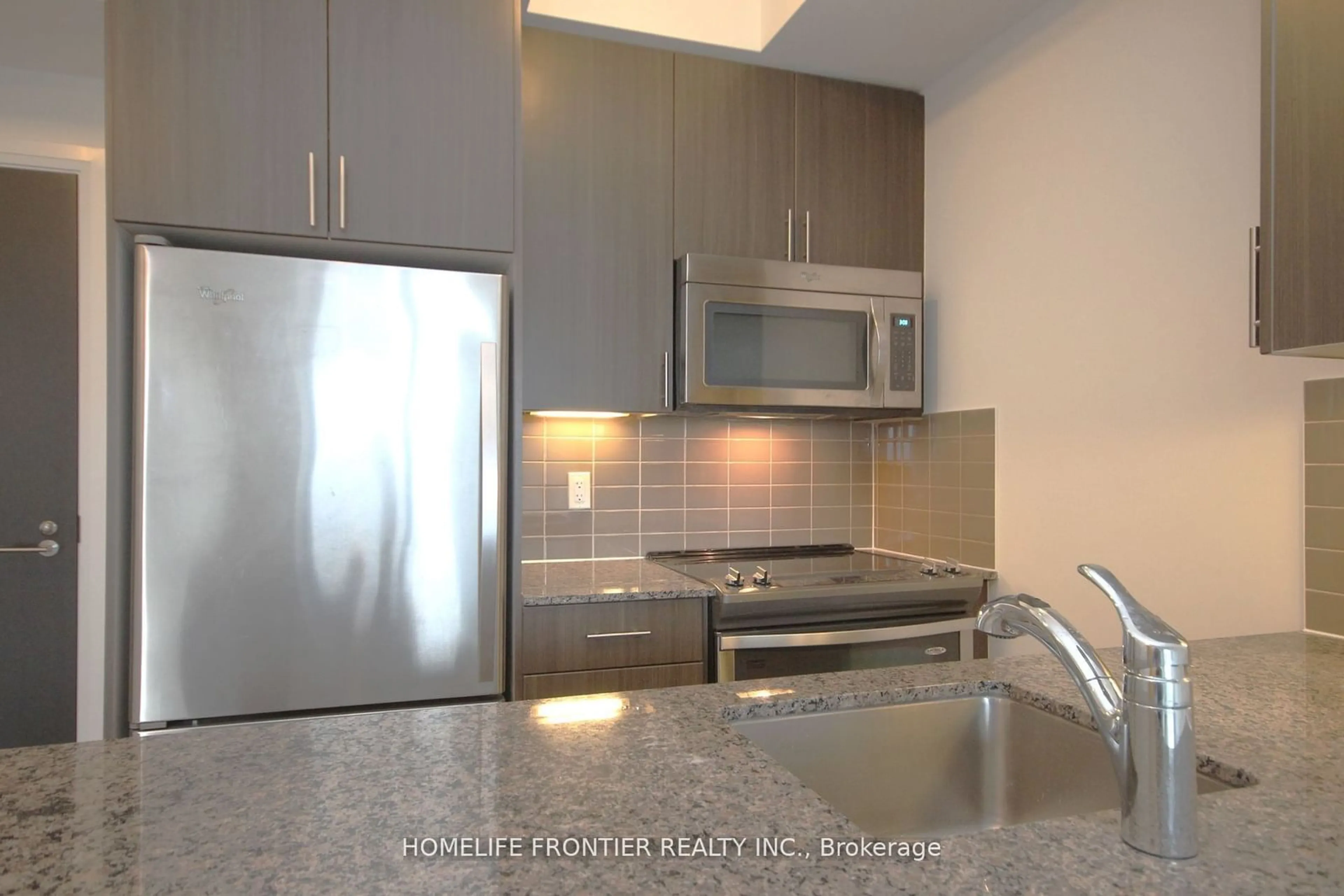 Standard kitchen, unknown for 18 Graydon Hall Dr #1902, Toronto Ontario M3A 0A4