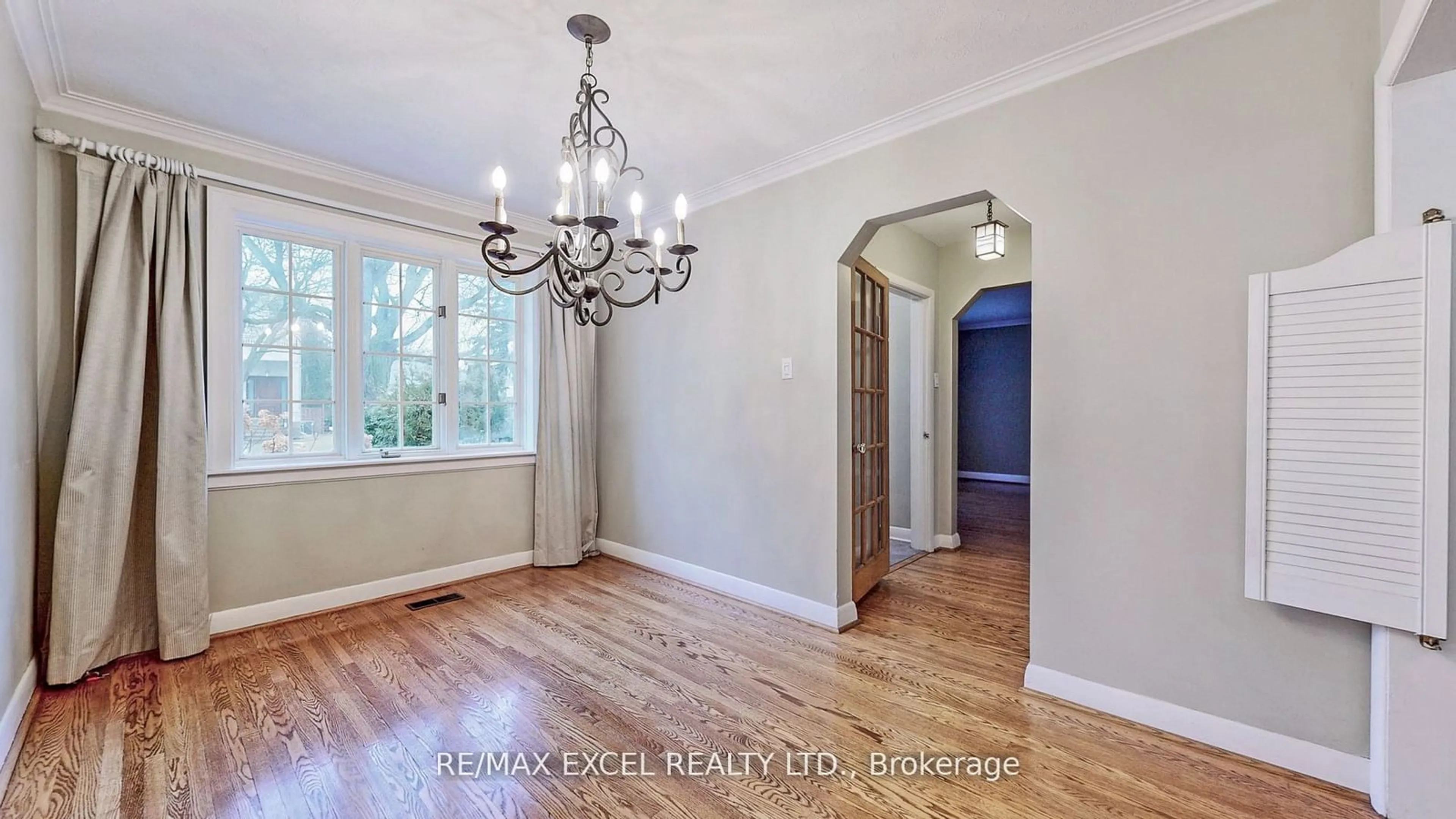 Dining room, wood/laminate floor for 54 Centre Ave, Toronto Ontario M2M 2L5