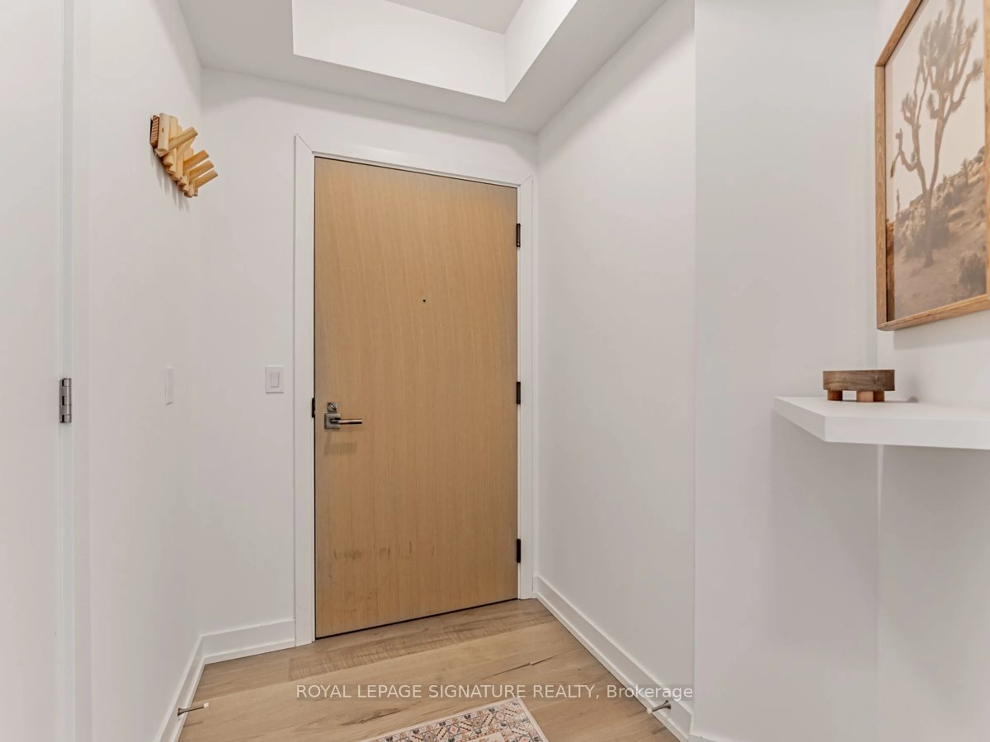 Indoor entryway for 200 Sudbury St #601, Toronto Ontario M6J 0H1