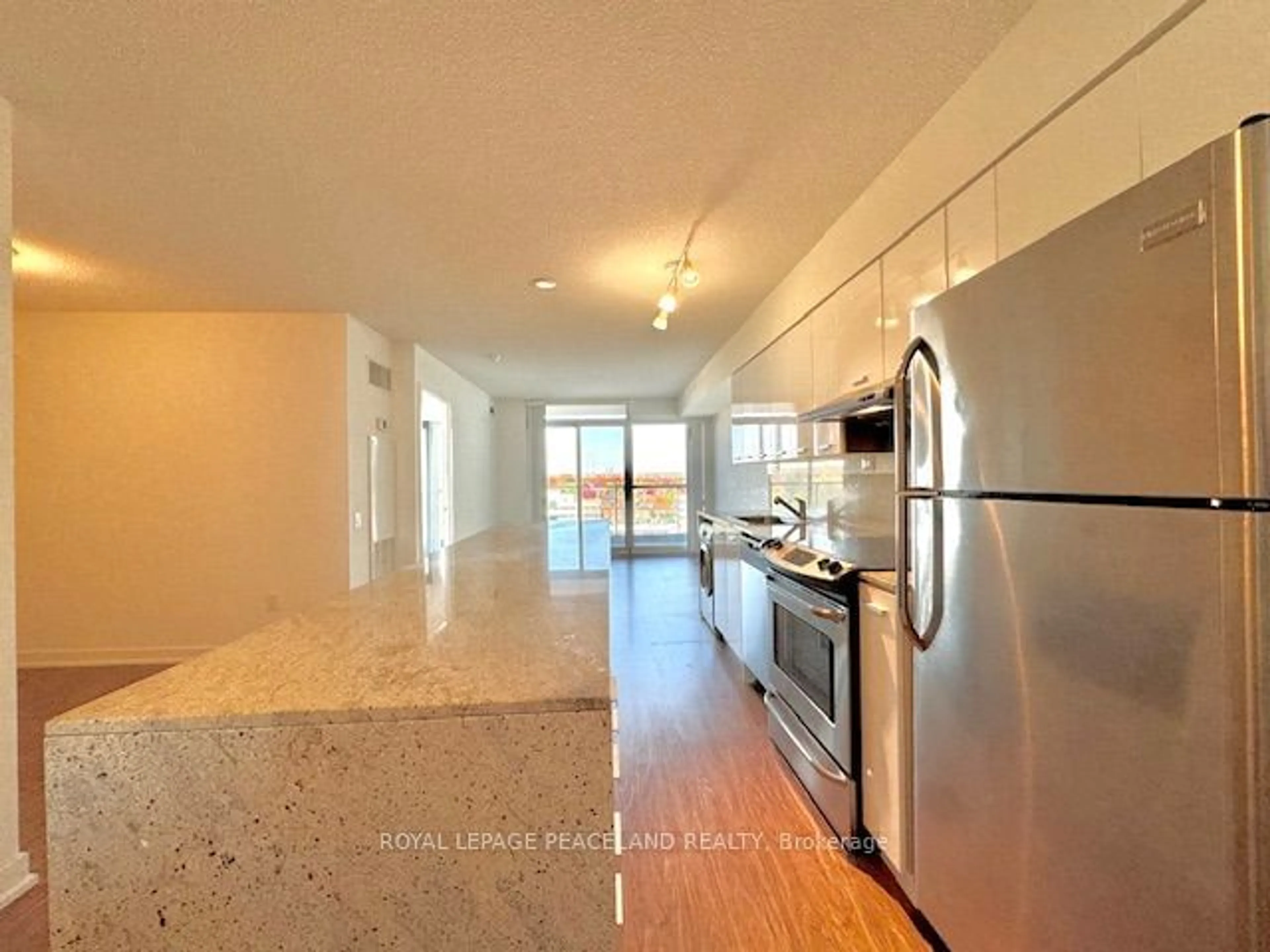 Open concept kitchen, unknown for 29 Singer Crt #1008, Toronto Ontario M2K 0B3