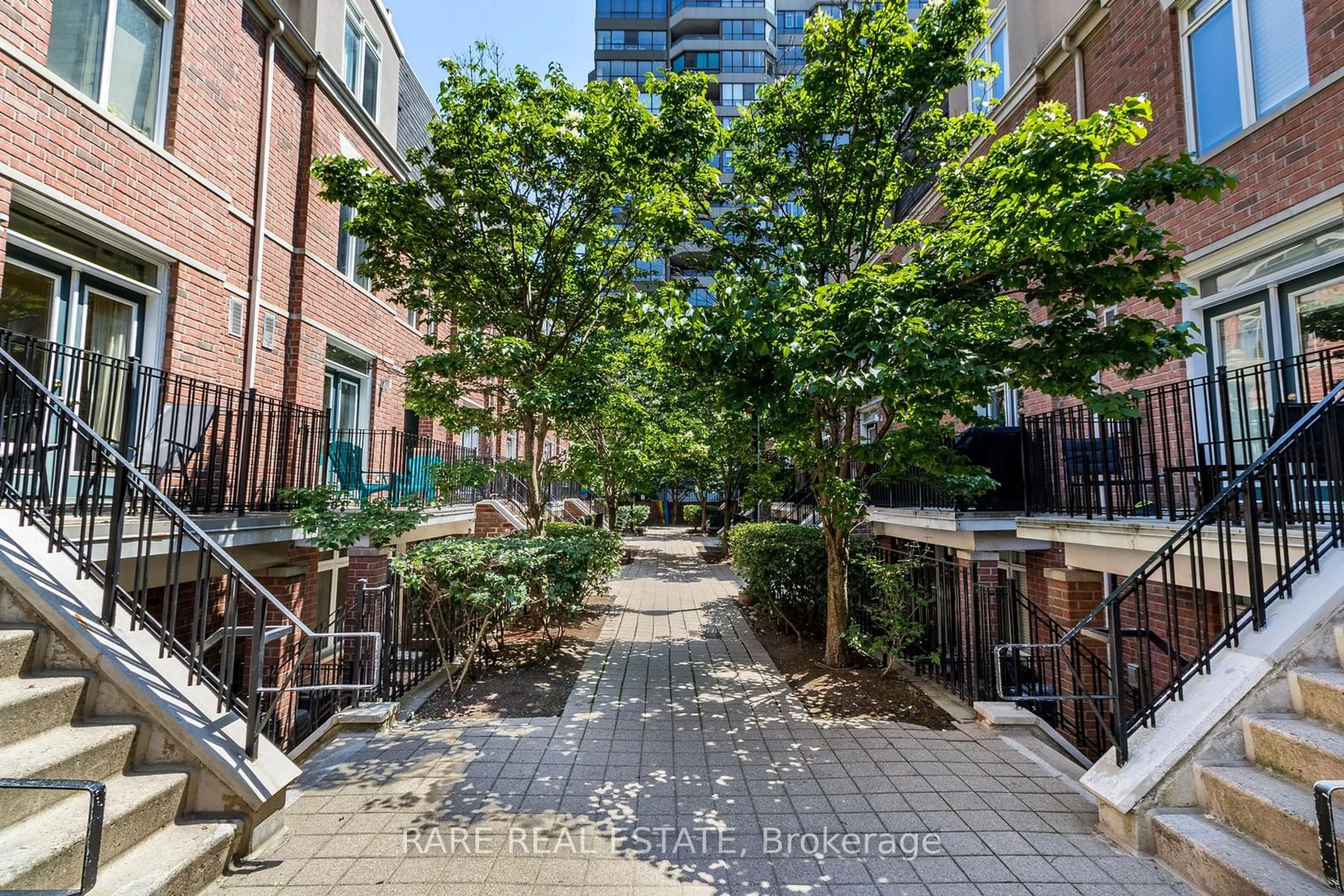 Patio, street for 415 Jarvis St #144, Toronto Ontario M4Y 3C1