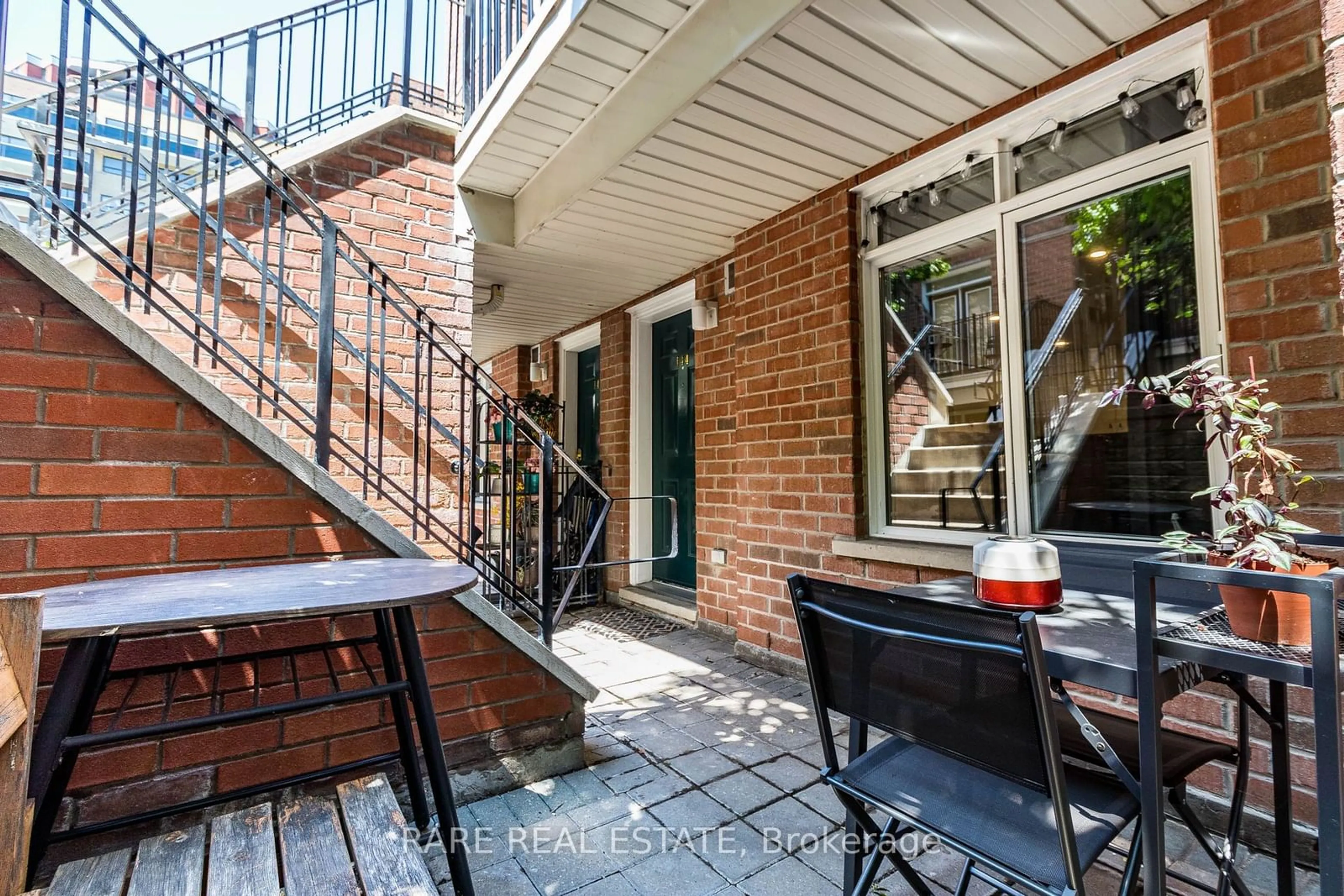 Patio, street for 415 Jarvis St #144, Toronto Ontario M4Y 3C1