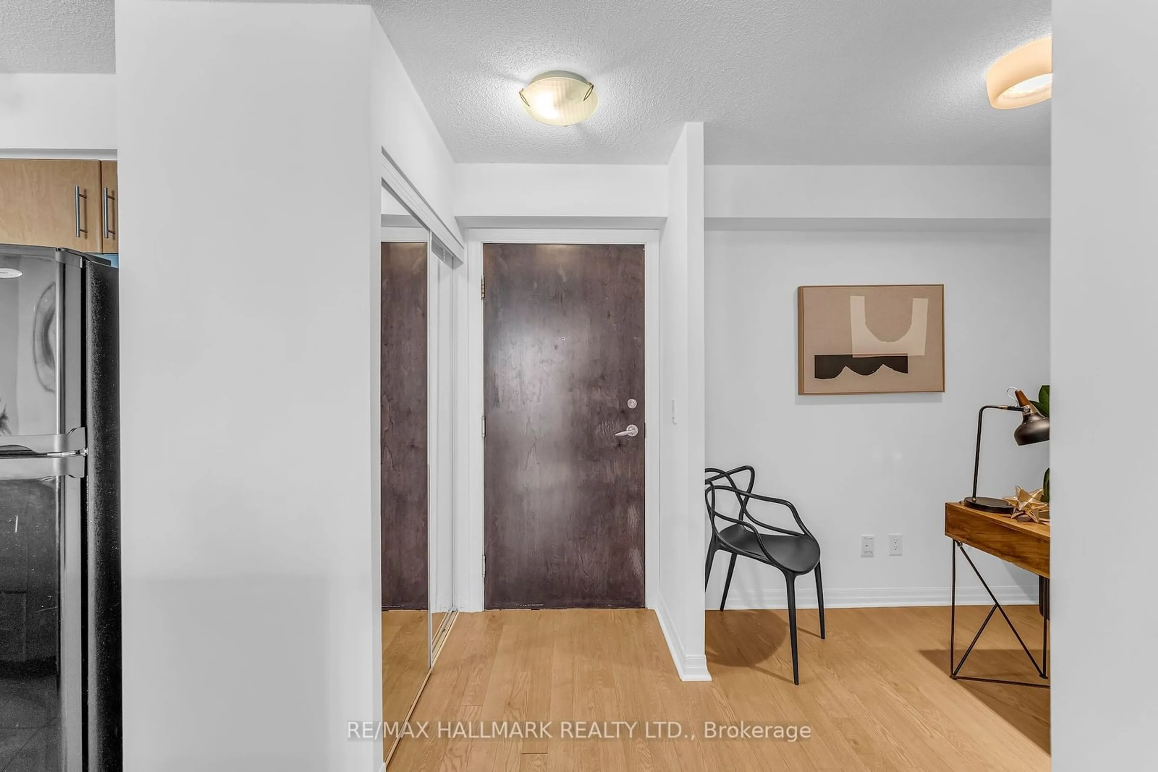 Indoor entryway for 16 Yonge St #1908, Toronto Ontario M5E 2A1