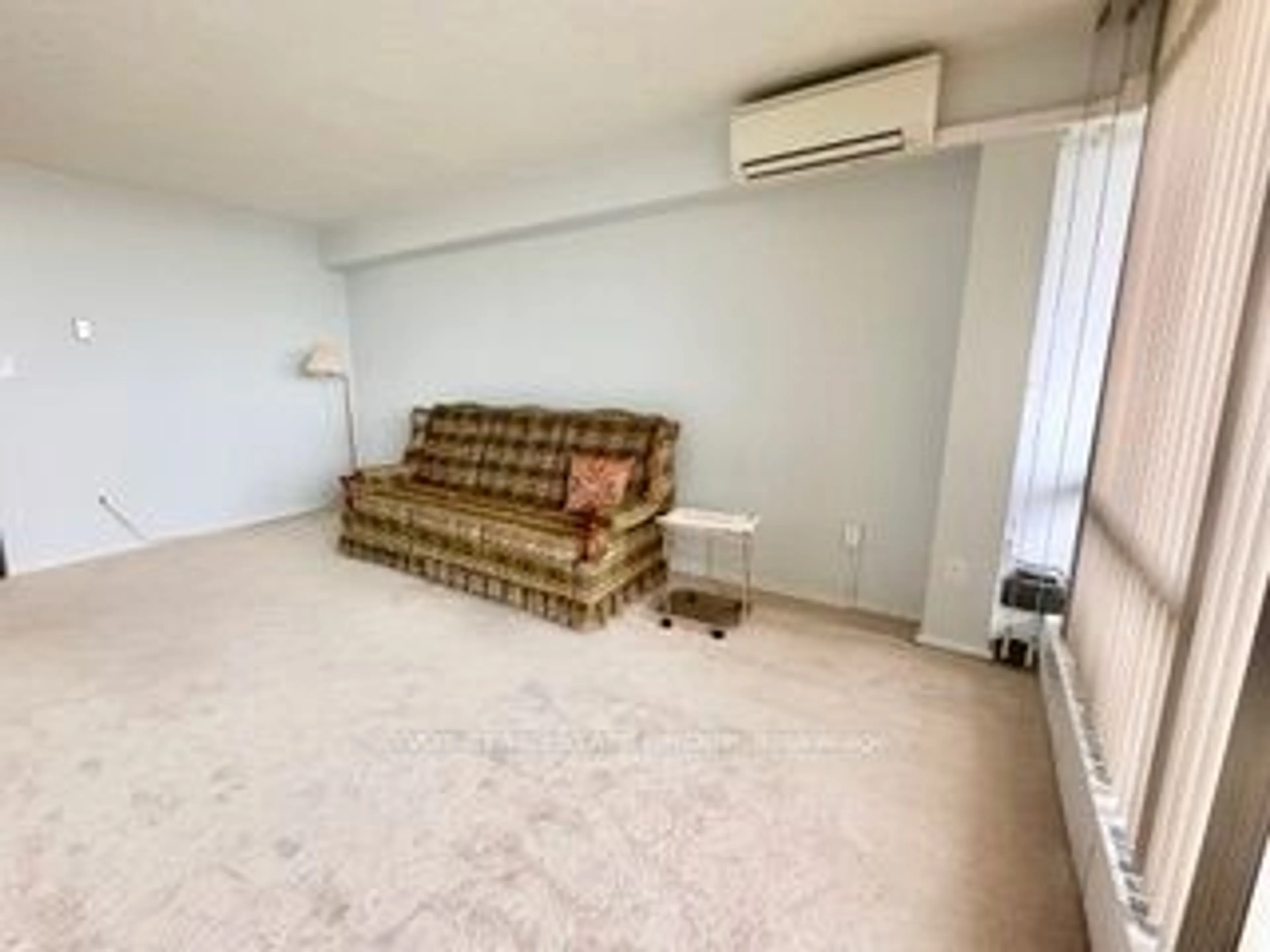 A pic of a room for 3300 Don Mills Rd #2001, Toronto Ontario M2J 4X7